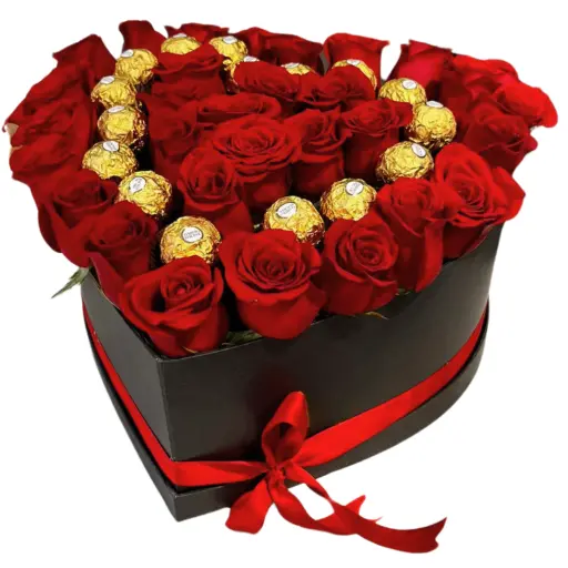 Caja corazon con rosas rojas y rocher 